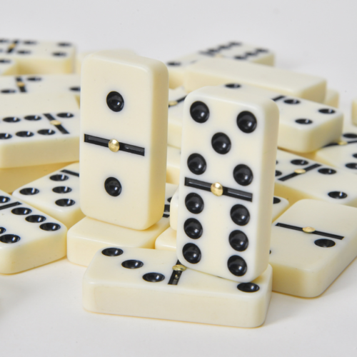 Dominoes Set with Spinners Dominoes Set with Spinners